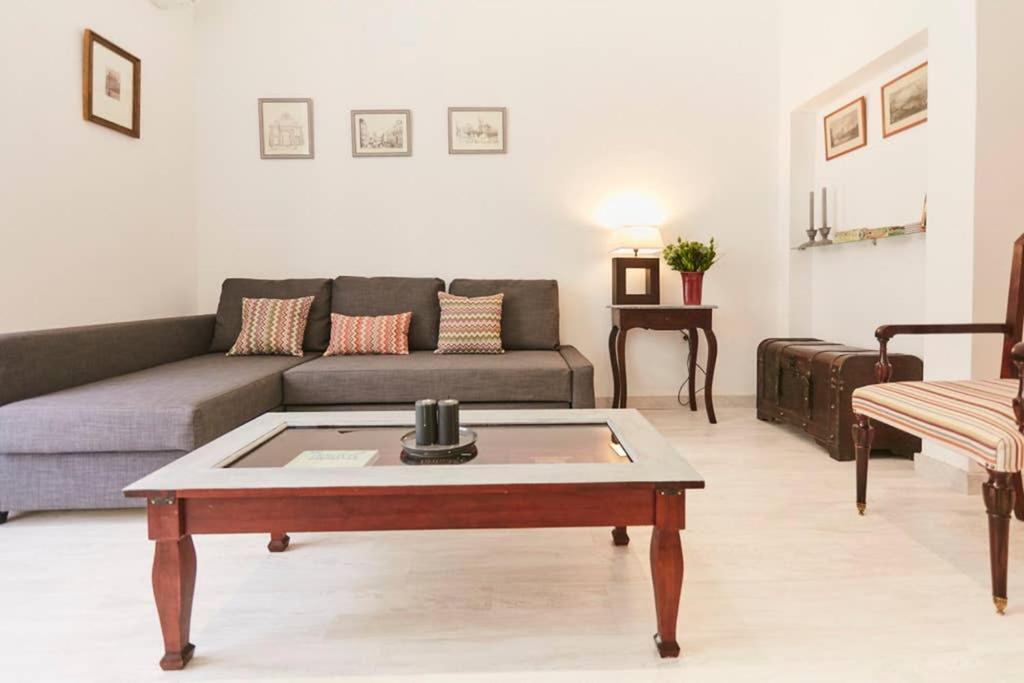 Original Y Coqueto Apartamento Junto A Plaza Mayor Apartment Madrid Exterior photo